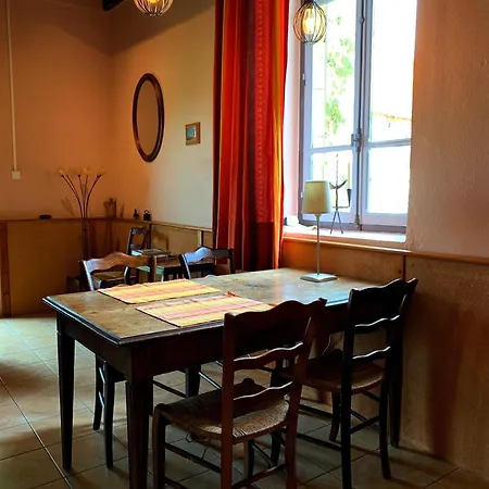 Apartment Et Brenazet Vernusse